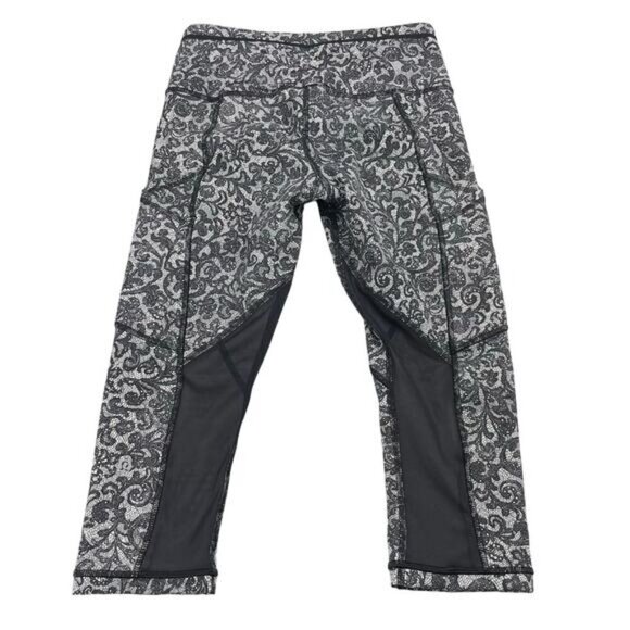 LULULEMON Outrun 17" Crop Sz 4 Mini Cinder Lace White Black - Picture 11 of 13